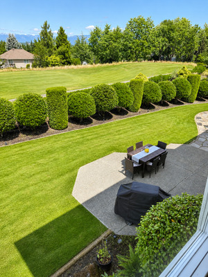 Exterior & Grounds photo